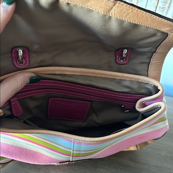 Colorful Striped Women's Bag - Picture 8 of 9